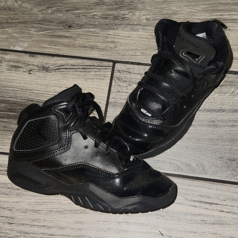 B'loyal Jordans size 11 toddler